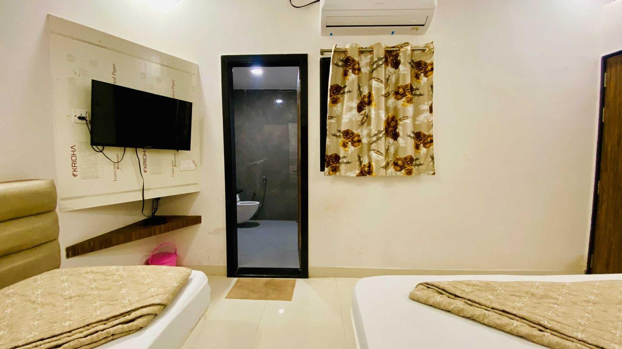 Hotel Gayatri Palace Godarpura Dış mekan fotoğraf