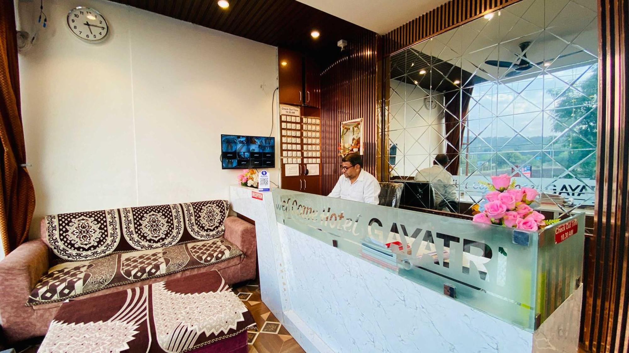 Hotel Gayatri Palace Godarpura Dış mekan fotoğraf